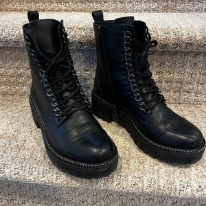 Wishbone Giselle boots